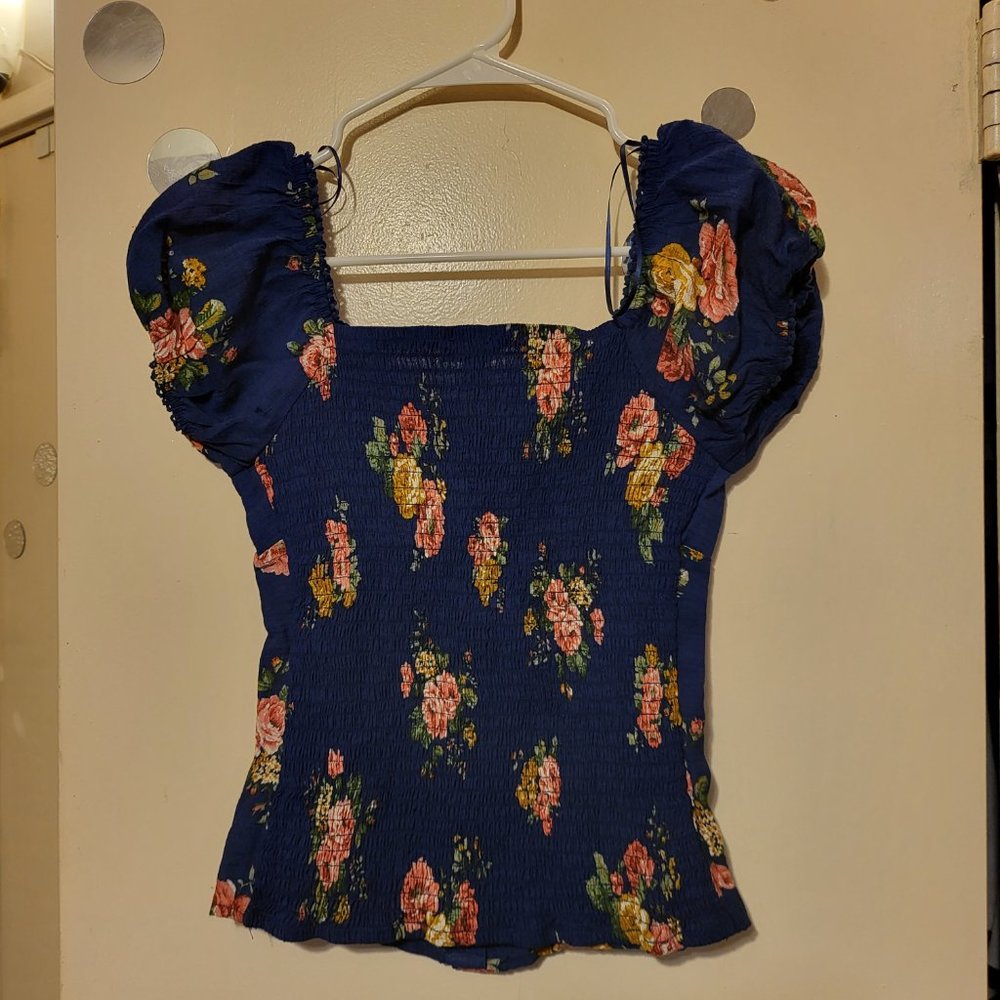 EM OFF SHOULDER TOP - Picture 2 of 2